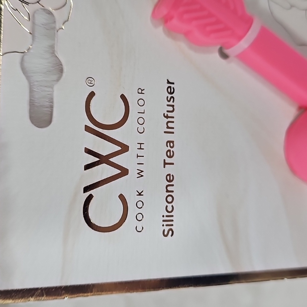 CWC Pink Heart & Arrow Silicone Tea Infuser - Picture 3 of 4